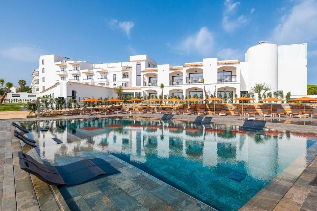 Отель Regency Salgados & SPA 4*
