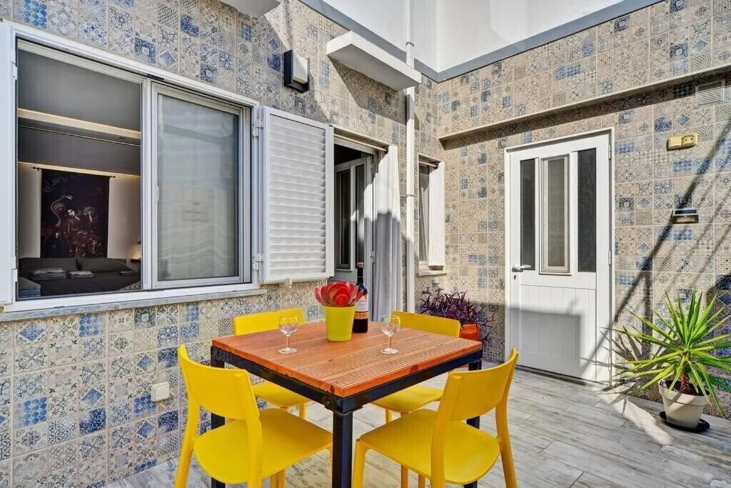 Изображение The Patio Suite Hotel 4*