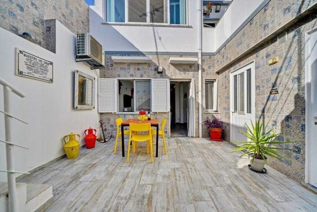 Апартаменты The Patio Suite Hotel 4*