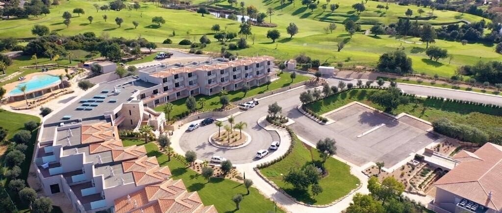 Апартаменты Pestana Gramacho Residences 4*