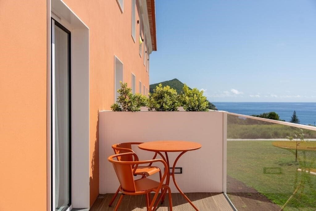 Территория Palacio Santa Catarina 4*