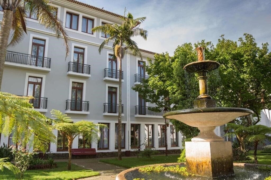 Отель Azoris Angra Garden Hotel 3*