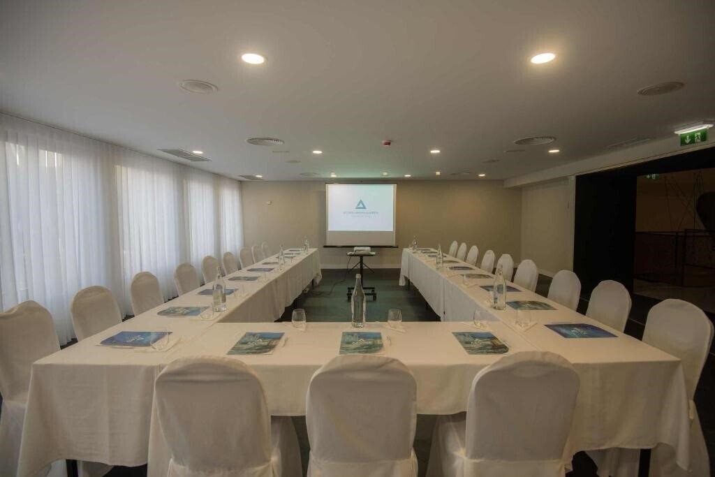 Территория Azoris Angra Garden Hotel 3*
