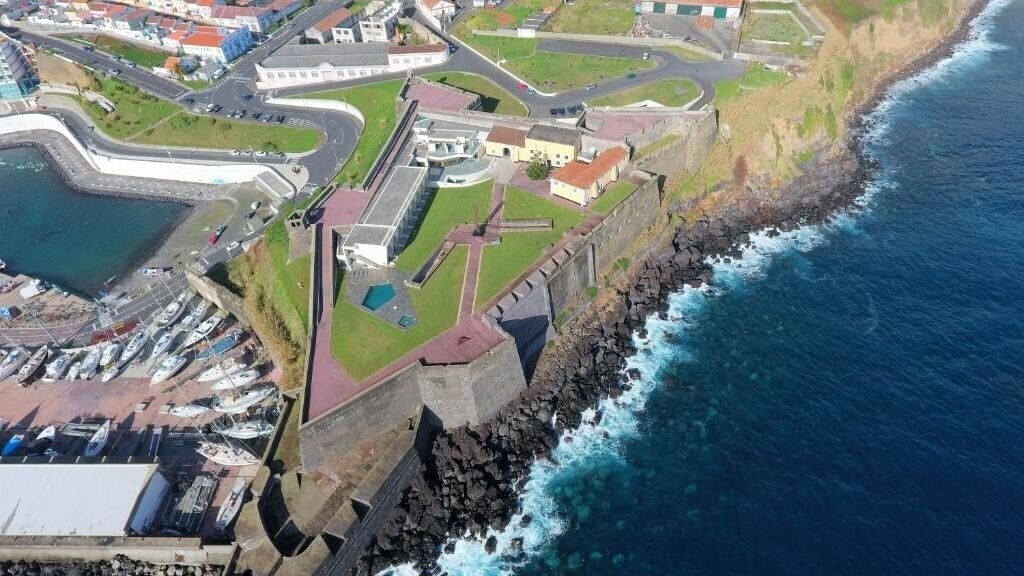 Вид Pousada Forte Angra Do Heroismo 4*