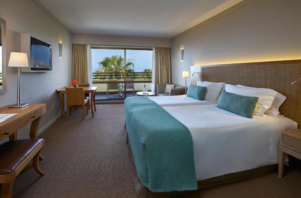 Территория Suite Hotel Eden Mar PortoBay (ex. Suite Hotel Eden Mar) 4*