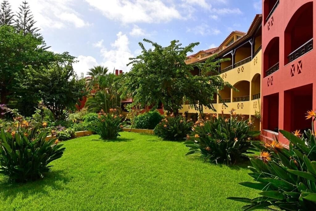 Территория Pestana Village Garden Hotel 4*