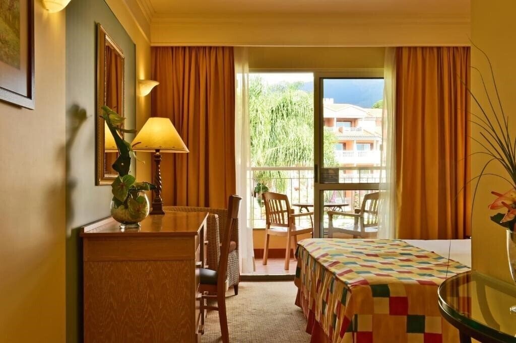 Фото Pestana Miramar Garden & Ocean Resort 4*