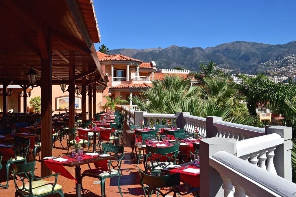 Территория Pestana Miramar Garden & Ocean Resort 4*