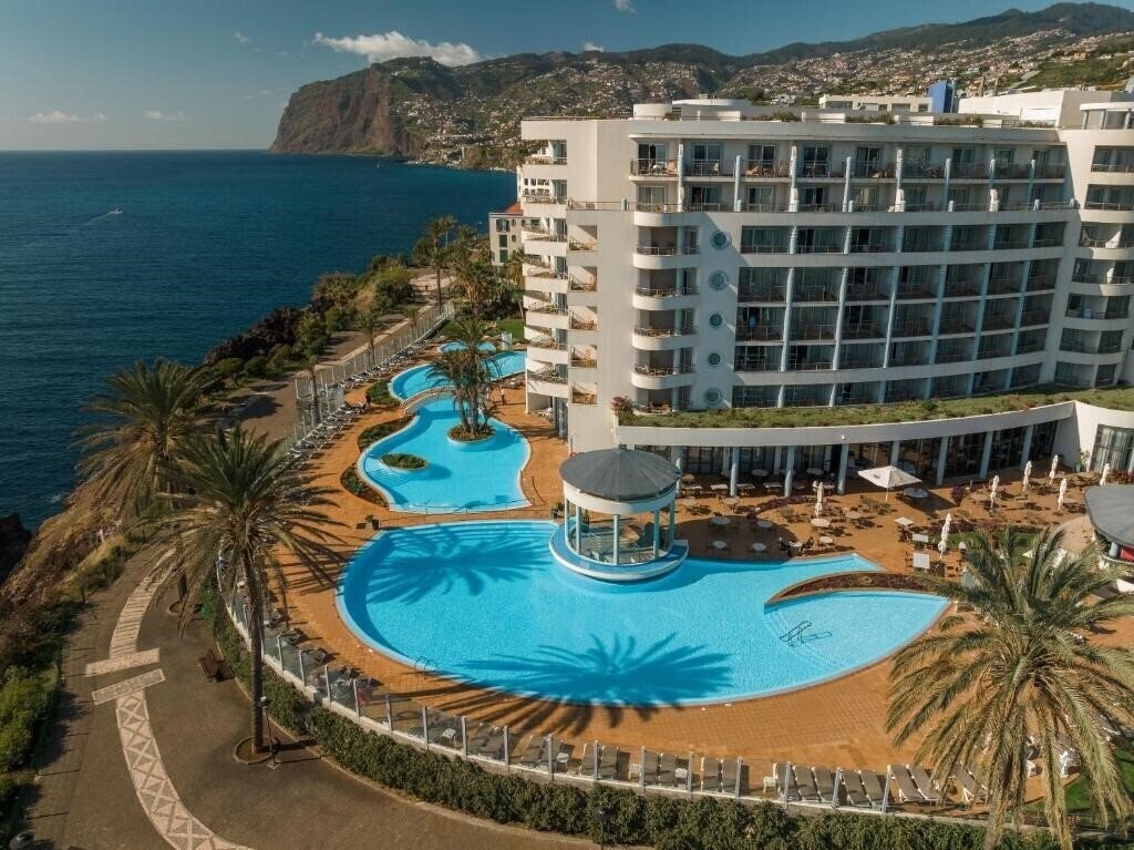 Отель Pestana Grand Premium Ocean Resort 5*