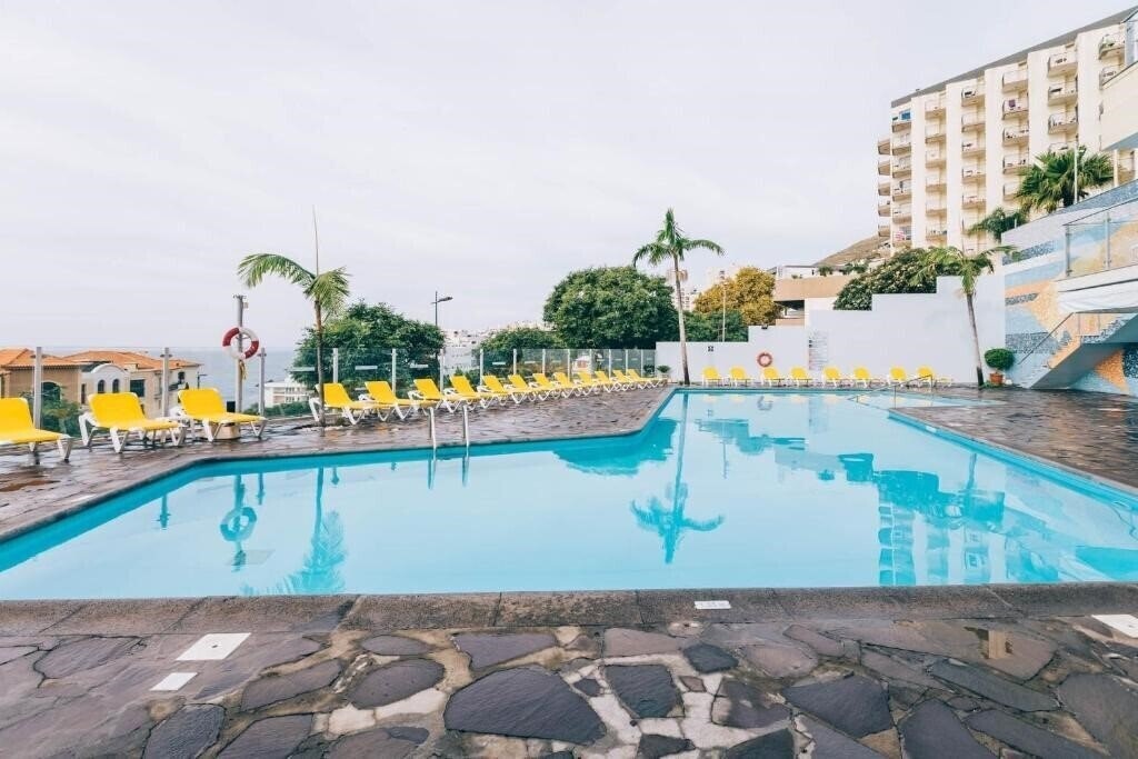 Территория Muthu Raga Madeira Hotel 4*