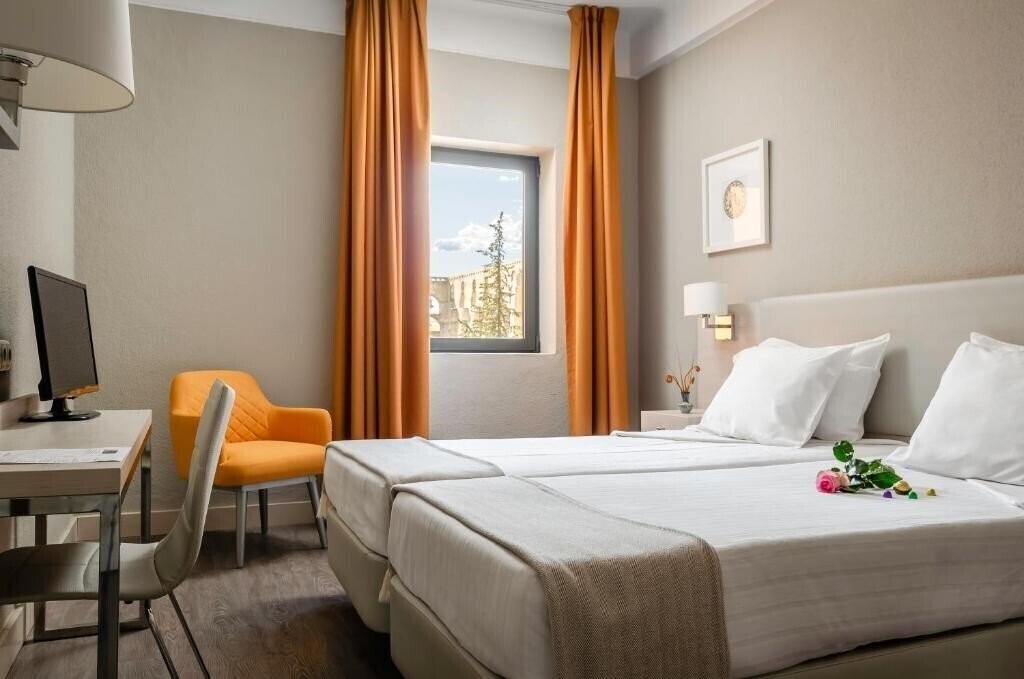 Территория Hotel D. Luis 3*