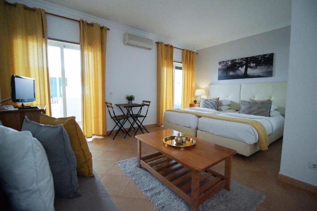 Изображение Oasis Beach Apartments 3*
