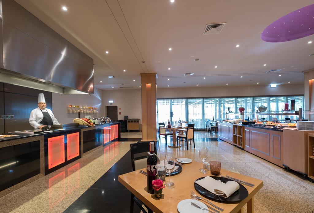 Панорама Vila Gale Opera 4*