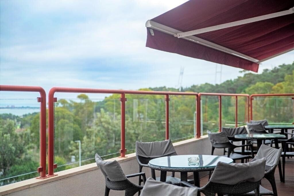 Панорама Amazonia Jamor 4*