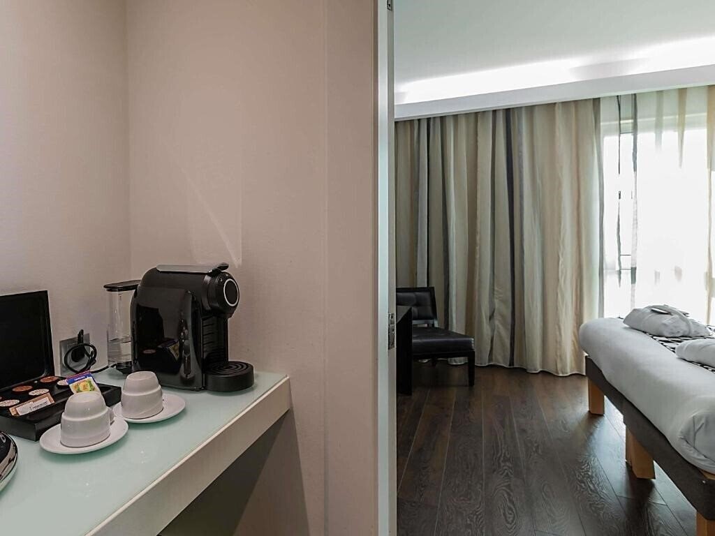 Апартаменты Mercure Lisboa 4*