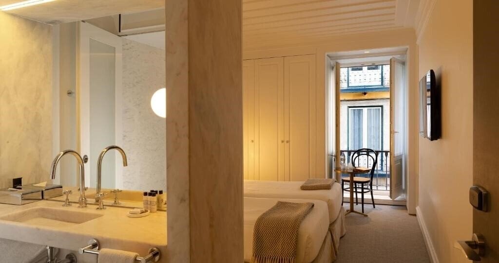 Фото Lux Lisboa Pessoa 4*