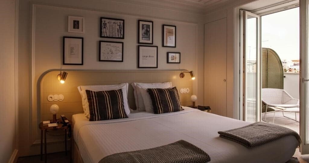 Панорама Lux Lisboa Pessoa 4*
