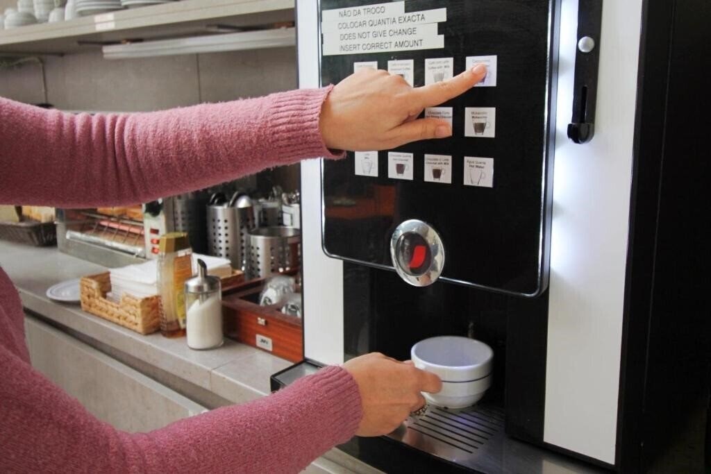 Картинка Hub Lisbon Patio Hostel Apt апартаменты