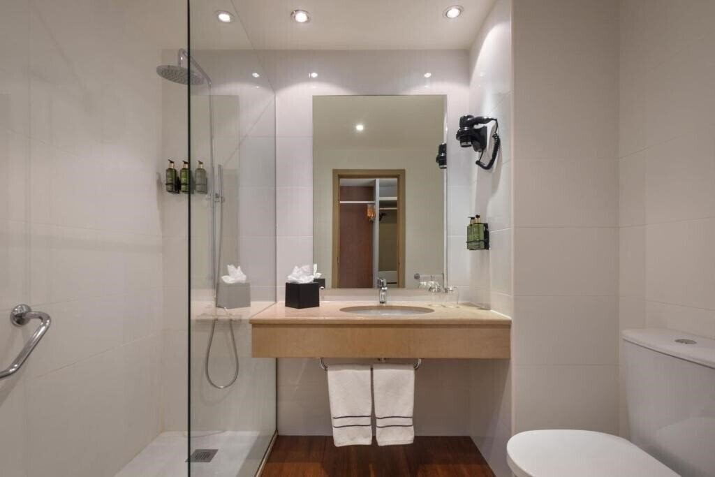 Апартаменты Melia Lisboa Oriente 4*