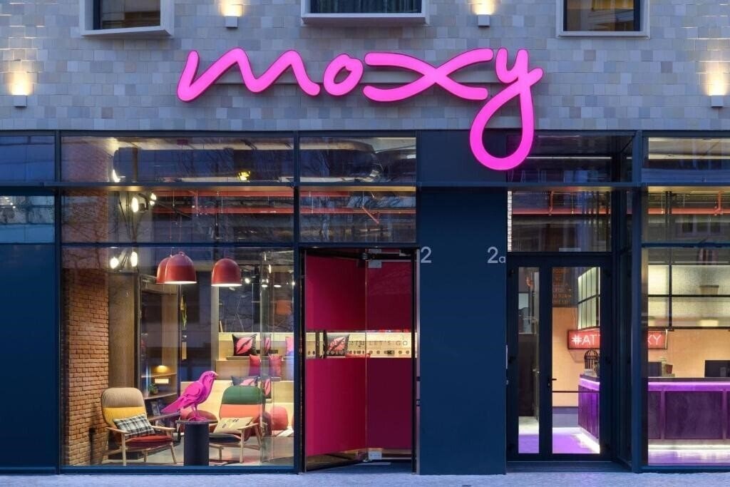 Территория Moxy Lisbon City 3*