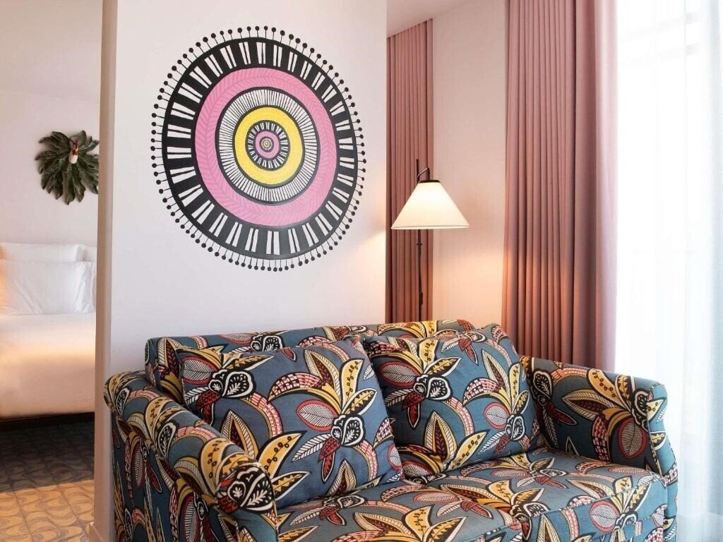 Панорама Mama Shelter Lisboa 3*
