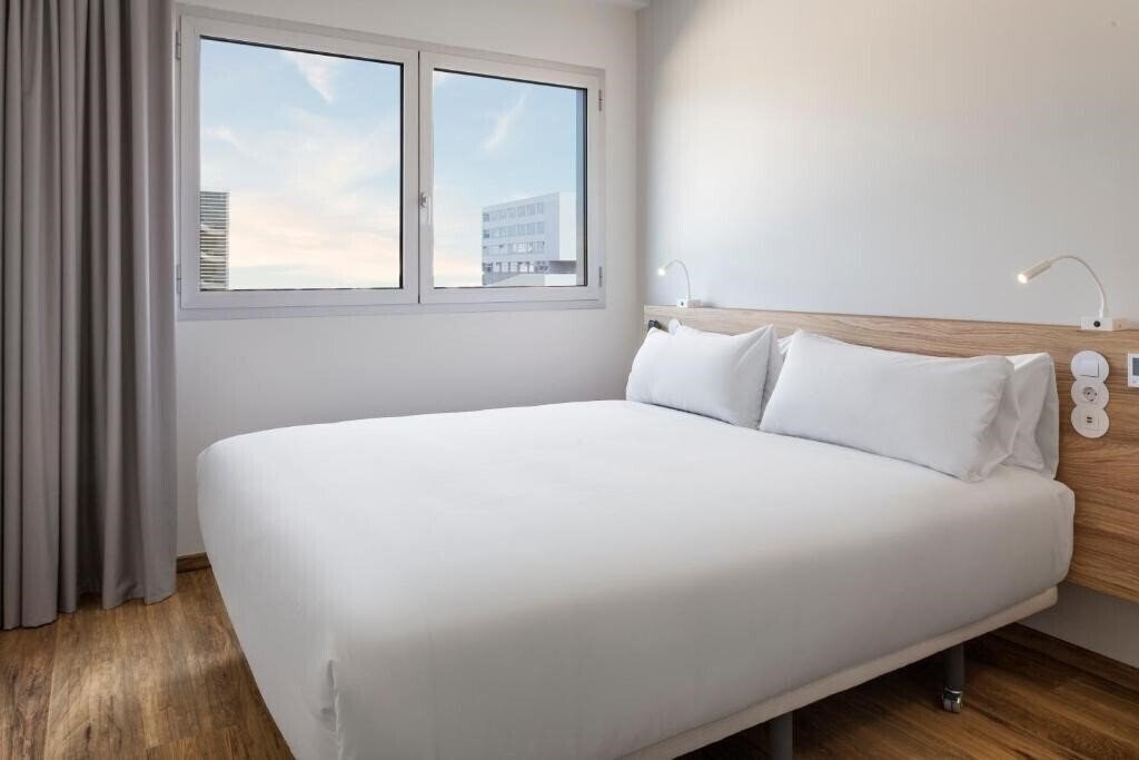 Панорама B-B Hotel Lisboa Aeroporto 3*