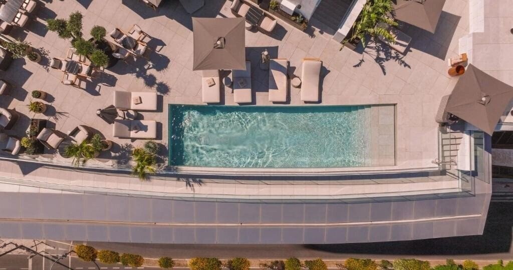 Панорама ME Lisbon 5*
