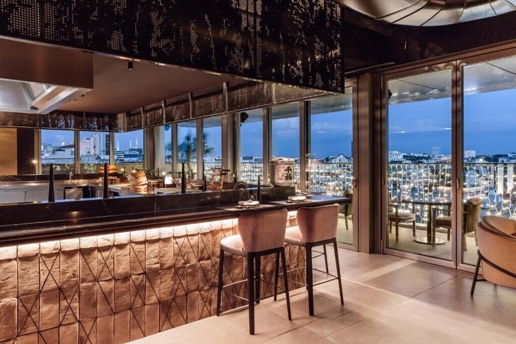 Апартаменты ME Lisbon 5*