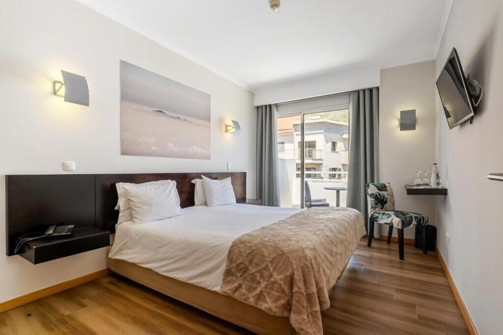 Панорама White Waters 3*