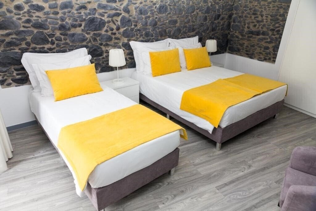 Вид Apartamentos Funchal by Petit Hotels 2*