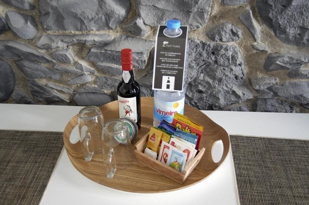 Панорама Apartamentos Funchal by Petit Hotels 2*