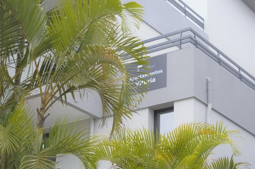 Вид Vitoria Apartamentos by Petit Hotels 3*