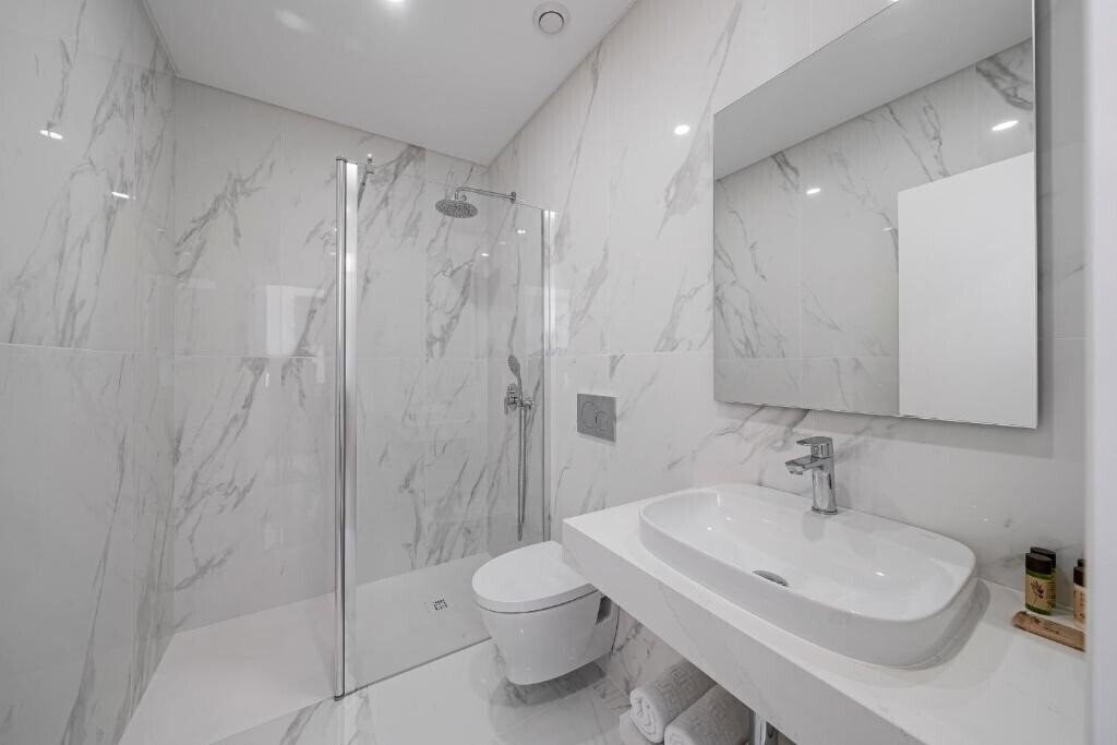 Апартаменти Monumental Plaza by Petit Hotels 4*