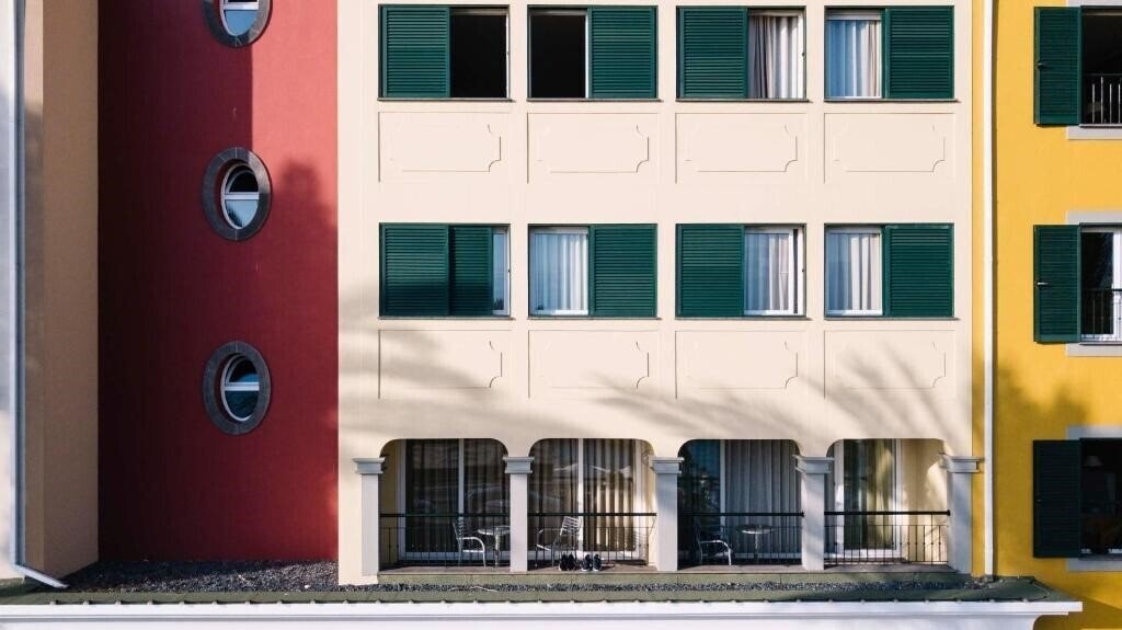 Апартаменти Enotel Sunset Bay 4*