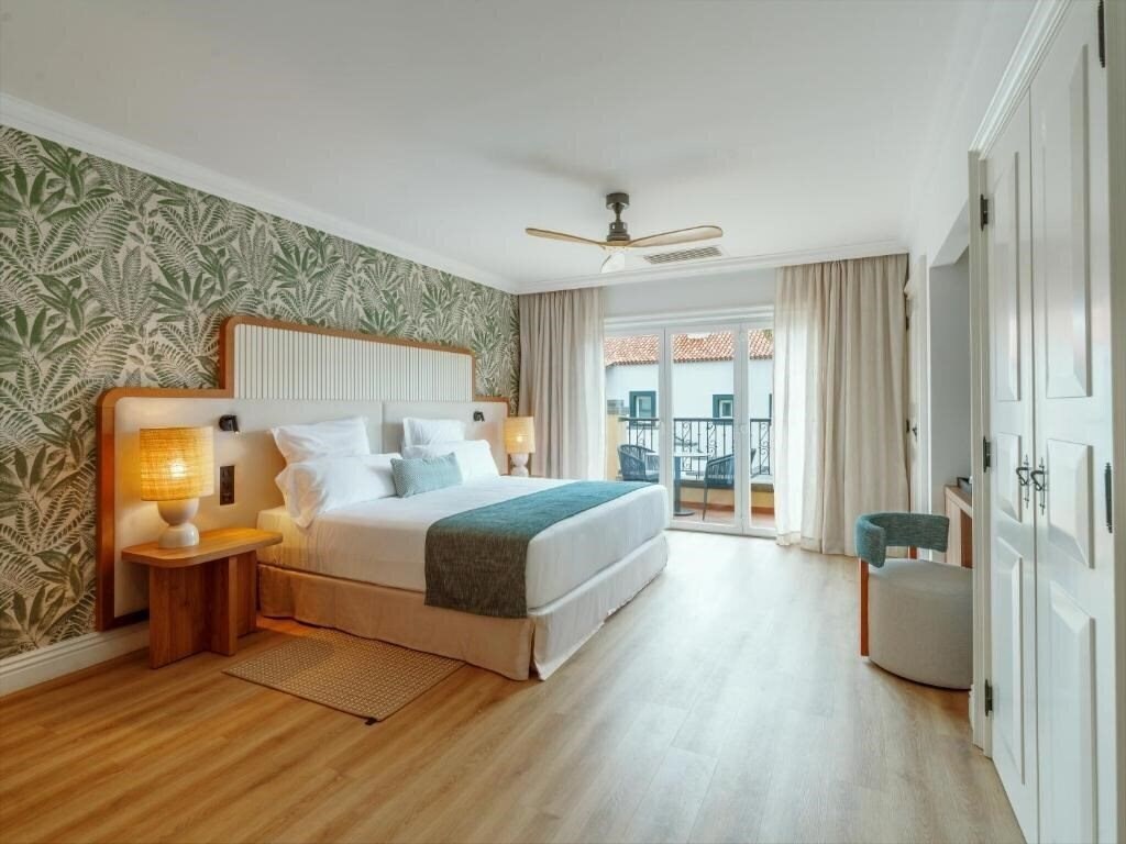 Вид Dreams Madeira Resort Spa & Marina 5*