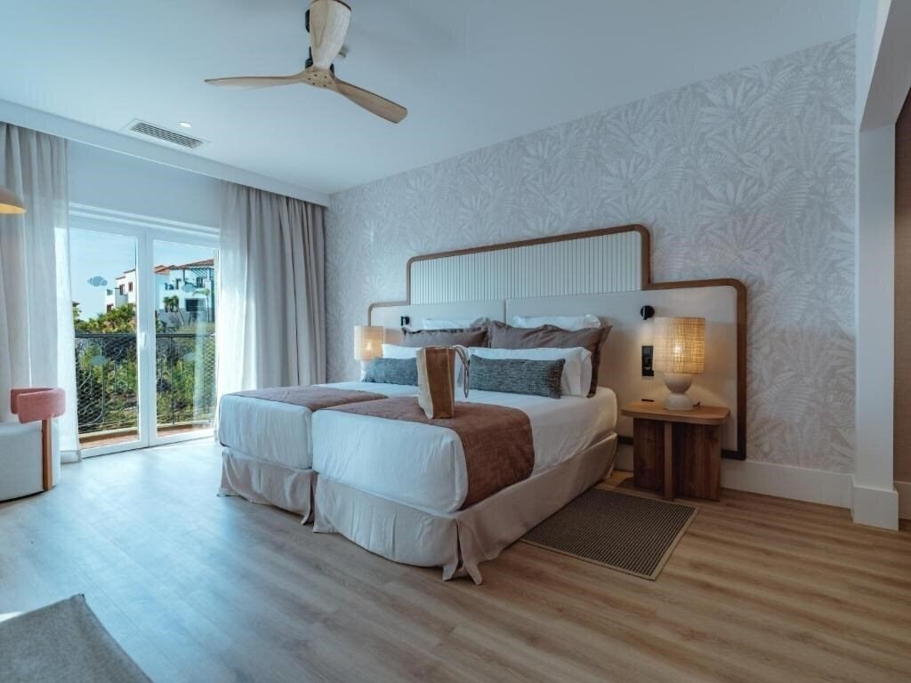 Панорама Dreams Madeira Resort Spa & Marina 5*