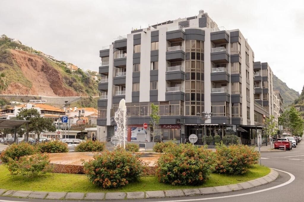Отель Flag Hotel Madeira - Ribeira Brava 3*