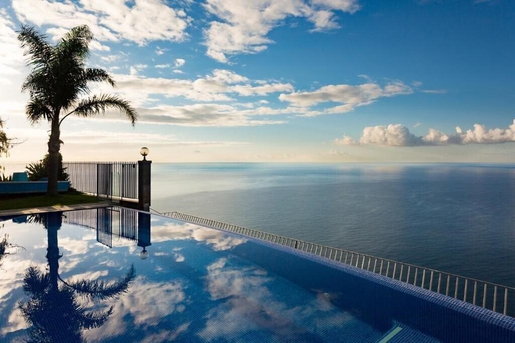 Панорама Ocean Cliff 4*