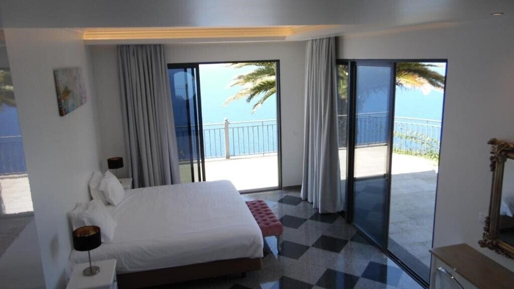 Фото Ocean Cliff 4*