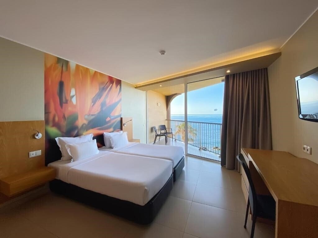 Территория Four Views Oasis 4*