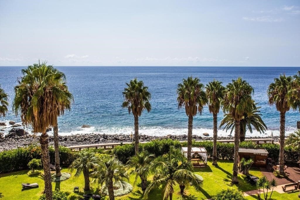 Панорама Four Views Oasis 4*