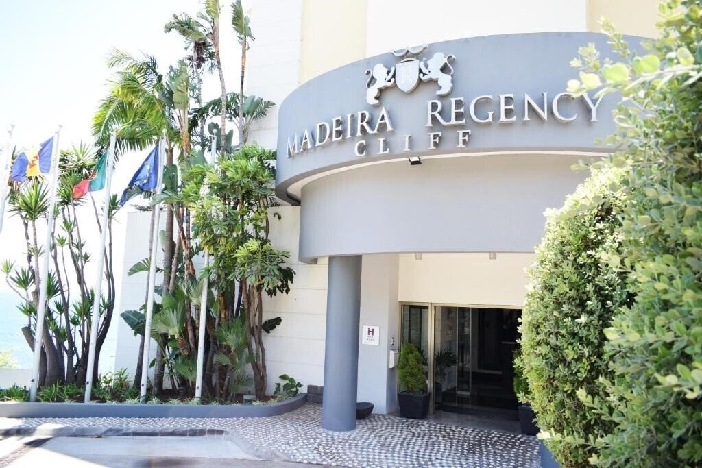 Готель Madeira Regency Cliff 4*