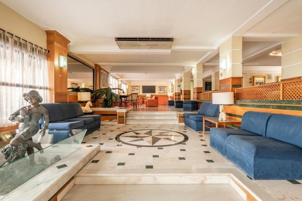Територія Baia Beach Hotel 3*