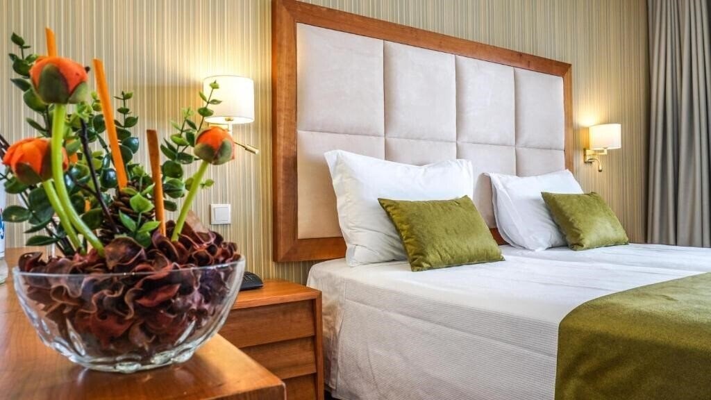 Апартаменти Baia Beach Hotel 3*