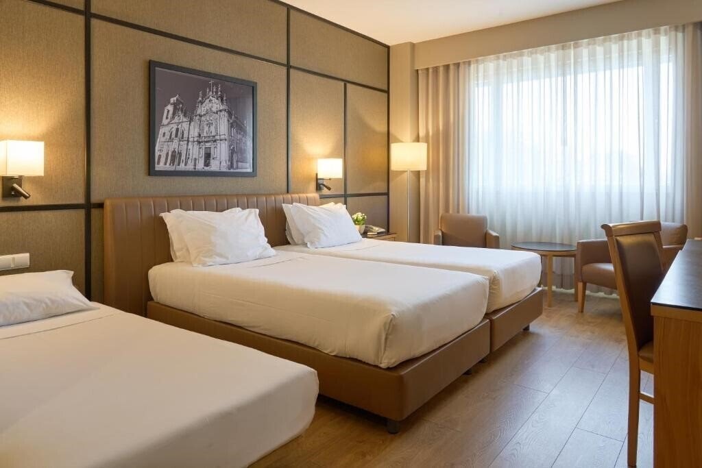 Апартаменти Quality Inn Portus Cale 4*