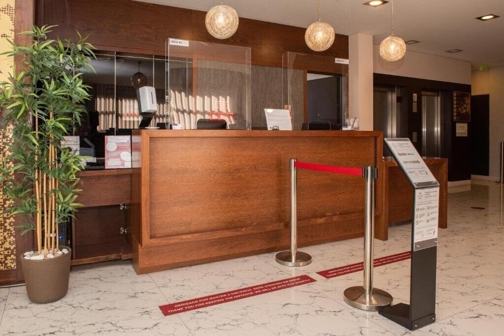 Вид Eurostars Oporto 4*