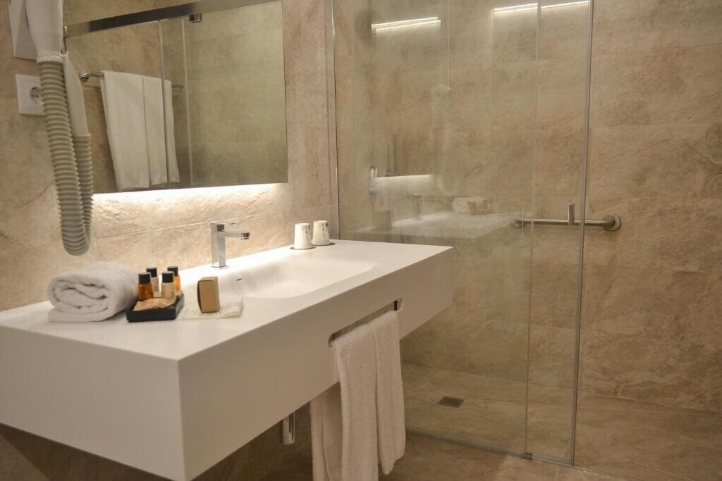 Панорама Premium Porto Aeroporto 4*