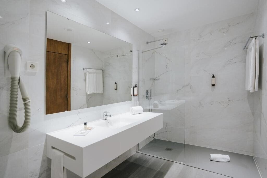 Фотографія Premium Porto Aeroporto 4*