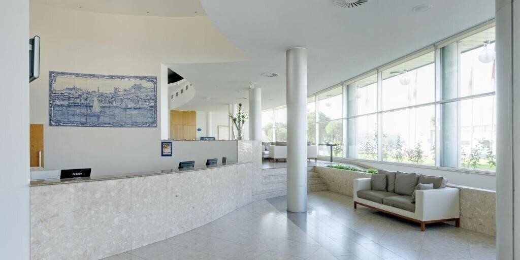 Апартаменти Tryp Porto Expo 3*