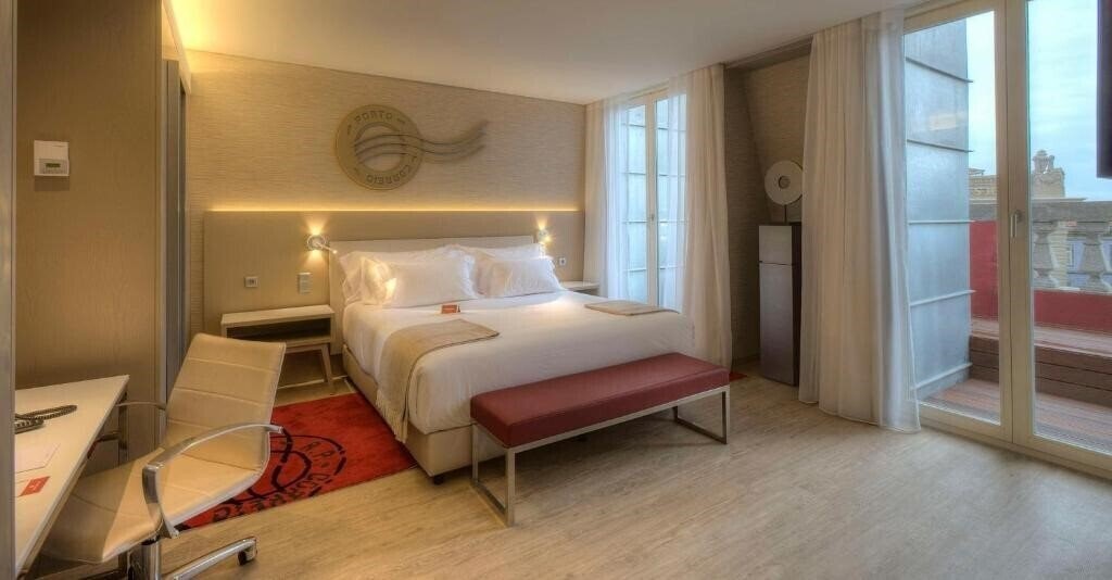 Вид Nh Collection Porto Batalha 4*